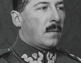 Jan Kowalewski – złamał sowieckie szyfry w czasie wojny z bolszewikami.